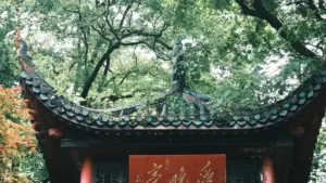 Ɛkwan a wode bɛhunu Algeria Chingari creators de launch limited-edition drops — paikyiɛ, outreach, negotiation, na logistics ma Ghana advertisers.