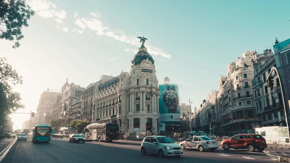 Advertisers Ghana: Faako wo nya Ecuador Lazada creators a wobetumi de viral video?