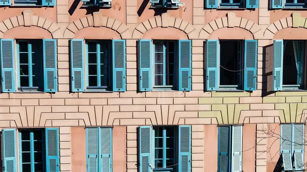 Nsɛmma nhyehyɛe ma Ghana creators: mmara ne tactics a wobɛfa so ne Denmark brand wɔ Amazon a wobɛka wɔ media kit mu de nya credibility.