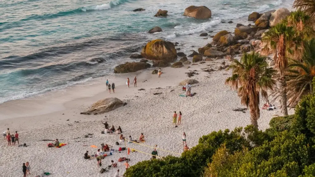 Kyerɛkyerɛ prɛko pɛ ma Ghana creators: sɛnea wobɛka Sri Lanka Etsy brands ho, sɛnea wode before-and-after transformations bɛma no, ne strategies a ɛyɛ practical.