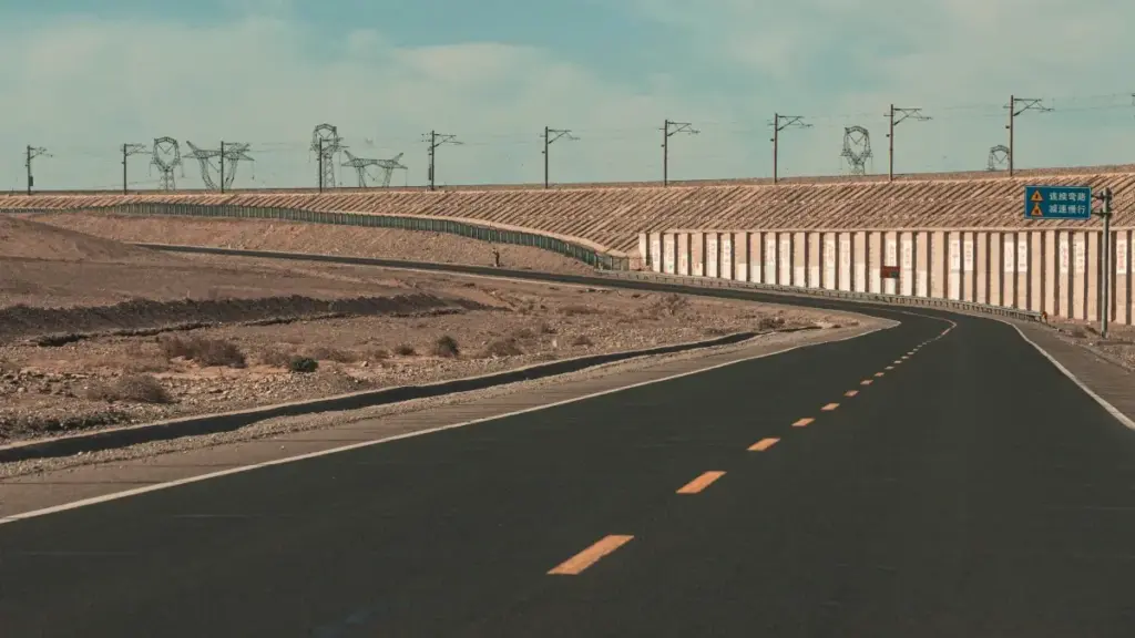 Afei wo pɛ sɛ wode products kɔ Tunisia market so? Nhyehyɛe a ɛkyerɛ Ghana advertisers sɛnea wɔbɛhwehwɛ HBO Max creators wɔ Tunisia, local data, ne promotion tips.