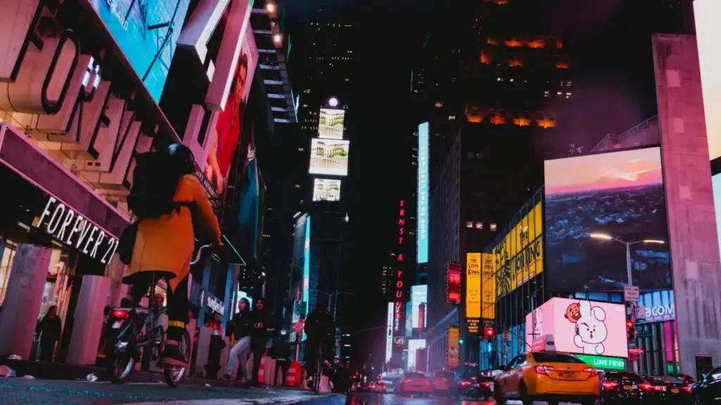 Kɔkɔbɔ ne practical akwankyerɛ ma Ghana creators a wɔpɛ sɛ wɔka Brazil brands wɔ Clubhouse de yɛ gameplay challenges — outreach templates, timing, ne cultural tips.