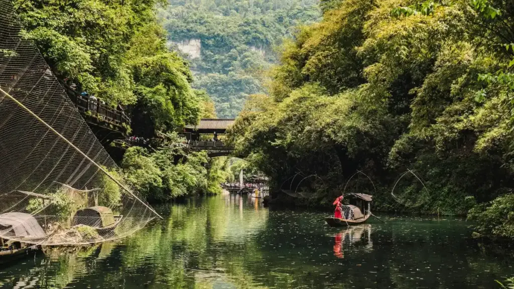 Sɛ worehwehwɛ Belgium Discord creators a wobɛde no yɛ product promo a, ha na wobɛhunu sɛdeɛ wobɛpɛ wɔn, sɛdeɛ wobɛhwɛ wɔn, na sɛdeɛ wobɛde wɔn adwumayɛ no yɛ den.